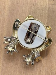 Lot of 7 Vintage Costume Jewelry Brooches and Clips, Frog, Leaves, Ornament