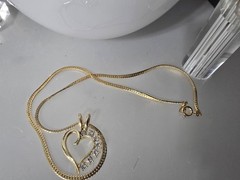 WOW Nice Versatile Vintage/Now Gold Tone Jewelry lot Some Signed