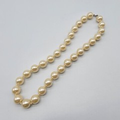 Vintage Faux Pearl Beaded Classic Necklace 19″