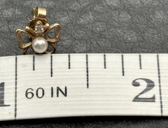 Vintage Solid 14K Yellow Gold Pearl Genuine Diamond Butterfly Stud Earrings
