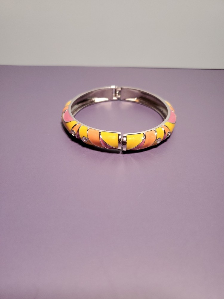Vintage Cloisonné Hinged Style Enamel Bangle Bracelet