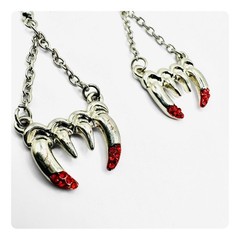 Vintage Vampire Fangs Halloween Fashion Forward Dangling Earrings Silver/Red