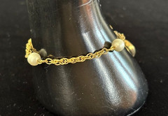 VTG CROWN TRIFARI WHITE Pearlescent Inset Gold Tn HEART Bracelet Earrings Set