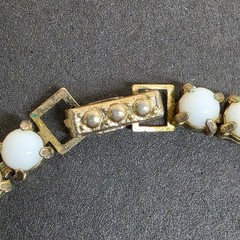 Vintage 16″ Milk Glass Rhinestone Bib Necklace White Gold