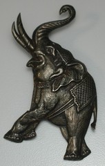 Silver Siam Elephant Pin Thailand Art Over 9 grams Free Shipping
