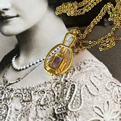 Vtg Lavender Glass Pendant Necklace – Gold Tone 18” -Thumbless Clasp 1950s-1960s