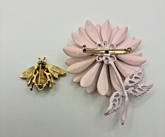 Brooch Enamel Vintagte Mod Pop Metal Pink Flower Avon Bumblebee Pins
