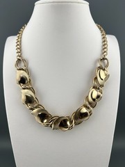 Vintage Collar Necklace Gold Tone Leaf Link Textured Layered Chunky Retro 16″