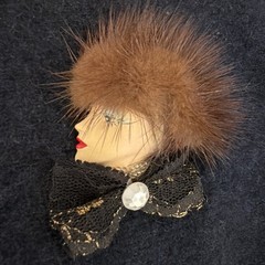 Vintage Brooch Pin Ladies Face With Fur Hat Bow At Neck