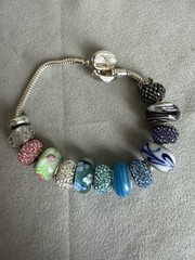 Michael Anthony Sterling Silver Memories Charm Bracelet & 12 charms 7,5 in 31g