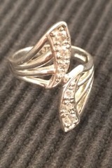 Silver Tone Ring Crossover Wrap Flared Bars 6 Crystals 1 Inch Size 6.75