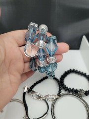 Nice Lot Of 6″ Bracelets Various Types And Colors