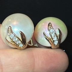 Vintage Carucci Earrings Gold Tone Rhinestone Faux Pearl Pierced 3/4” Beautiful
