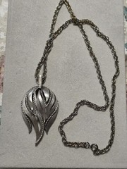 Vintage Silver Tone Pendant On 24″ Chain Unusual Design, Tulip, Flames, Leaves?