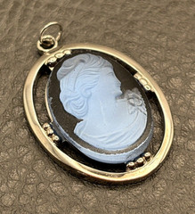 VTG Blue Glass Cameo Pendant Silver Tone Oval Victorian Style Lady Profile