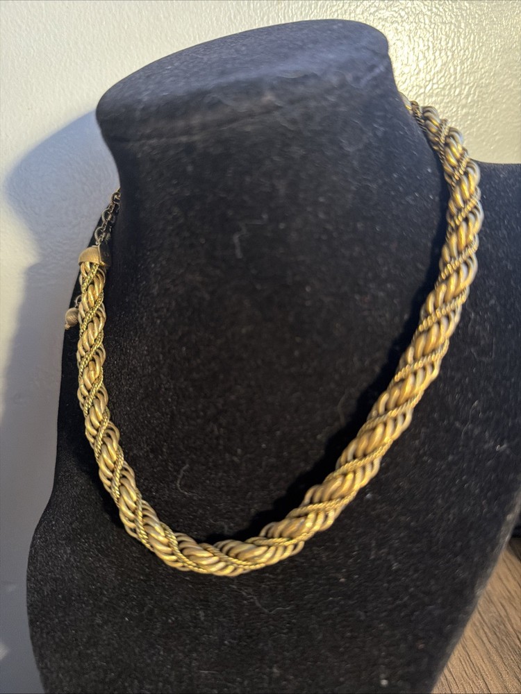RARE VINTAGE SIGNED MONET THICK GOLD TONE BRAIDED NECKLACE Lovely Old Pawn J