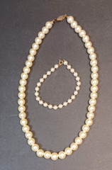 Faux Pearl Necklace and Bracelet