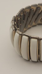 Vintage White Lucite Accordian Metal Stretch Bracelet READ