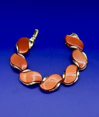Vintage LISNER Orange Lucite Thermoset Necklace Set Clip Earrings Bracelet