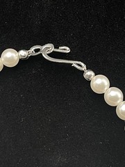 💐 Vintage Porcelain Miniature Tea Party Pearl Bracelet 7.25”