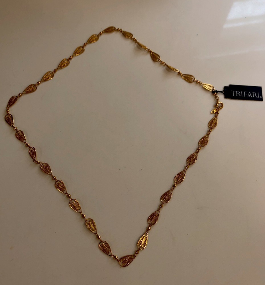Signed Trifari 24in Gold Tone Filigree Chain Necklace Vintage Elegant Chic
