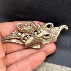 Vintage Pot Metal Brooch Flower Gold Tone Rhinestone READ