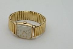 Vintage 1950’s Elgin 2.5” Stretch Wristband Automatic Women’s Watch