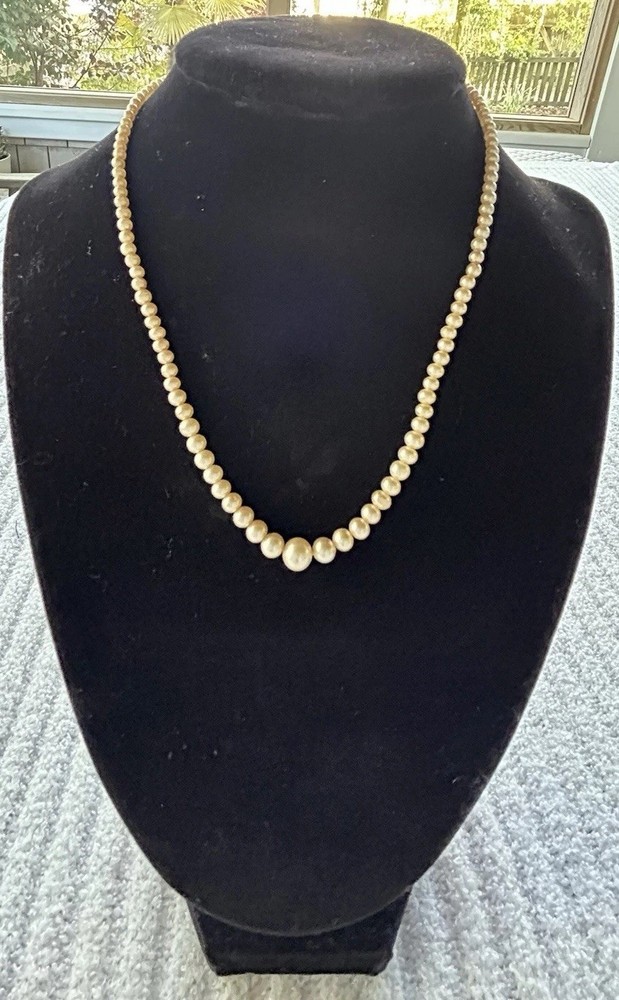 Vintage 15” Pearl Necklace Child 10K White Gold Clasp Graduated Hand Knotted