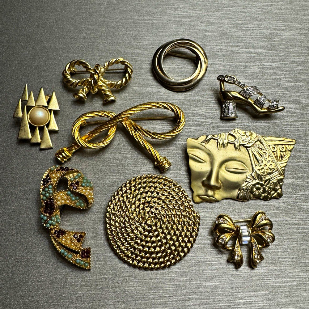 Vintage Gold Tone Brooch & Pin Mixed Lot 9pc Rhinestone Metal Fashion Jewelry