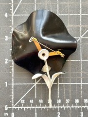 RARE EARLY 1960s POP ART MOD BLACK & WHITE FLOWER PIN,CHIC,RETRO FLOWER BROOCH