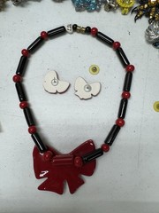 Vtg Flying Colors Red Bow Matching Earrings Ornaments Necklace ND