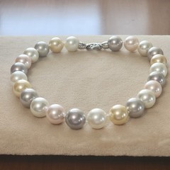 Vintage UE Estate Jewelry Made in Italy 16″ 12 to 13 mm Imitation choker pearls