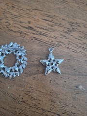 Vtg 1950s-1960s 3 Piece Jewelry Set 2 Brooches 1 Pendant No Chain Silver Blue