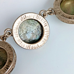 Vintage Style Georgian Collet Necklace 17″ Olive Green Iridescent Anna Wintour