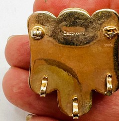 RARE Vintage BROOKRAFT 1940’s Gold Tone Puffy Brooch Pin for Dangles READ