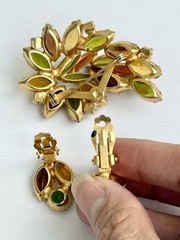VTG Juliana Multicolor Autumn Marquise Rhinestone Leaf Brooch & Clip-On Earrings