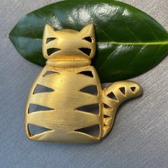 Modernist Vintage Brooch Pin Chubby Cat Estate Jewelry Pre-Owned Bold Gold Pltd