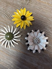 Vintage Enamel On Metal Flower Floral Brooch Pin Lot Of 3 Multicolor Brooches