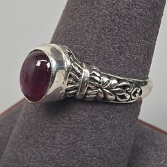 VTG 925 Sterling Silver & Ruby Cabochon Red Ring Size 9.5, 3.93g Moving Eye/Star