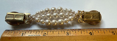 Gold Toned Three Strand Faux Pearl Sweater Cardigan Clip 1990s 4.5″ x 0.5″