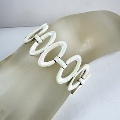 Vintage CELEBRITY Signed Opalescent Enameled Oval Link Bracelet 7”
