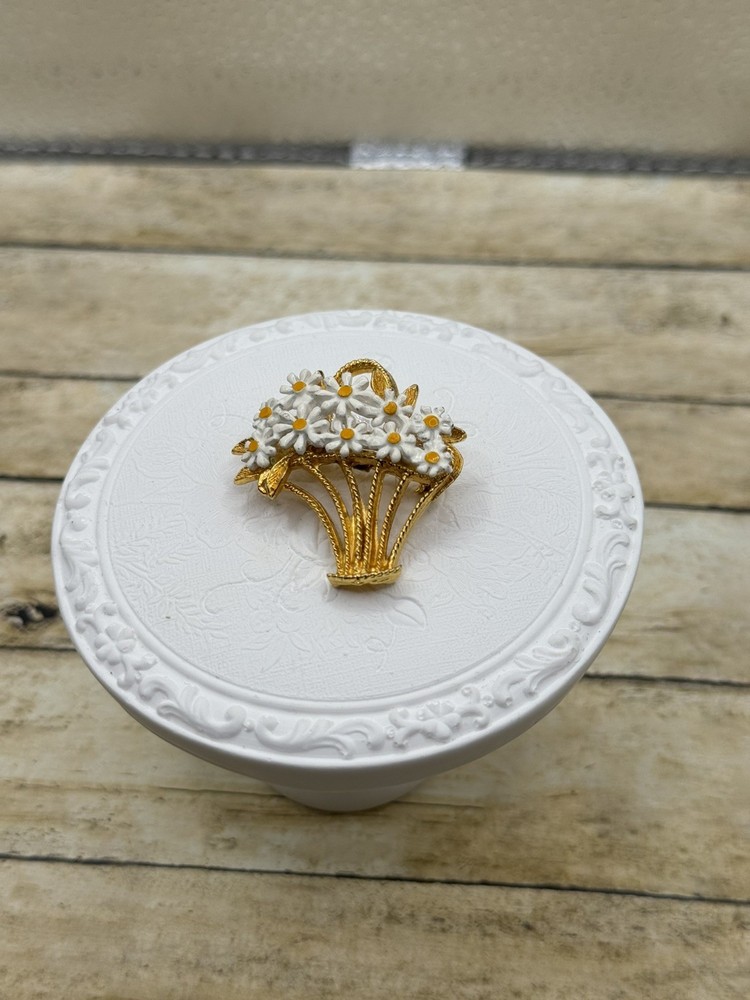 Vintage Gold-toned Flower Basket of Daisies