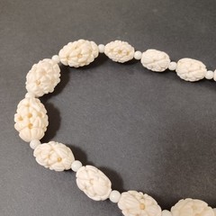 Vintage Off White Plastic Faux Bone Necklace 30in