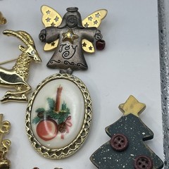 Vintage -now 24 Christmas Brooch /pin Lot Some Signed Bells, Trees, Angels, +