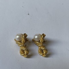 Vintage Gold Tone Knotted Rope Pearl Earrings