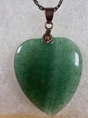 14K Gold Bail Green Heart Stone Pendant 1/20 14K GF 18” Necklace Vintage