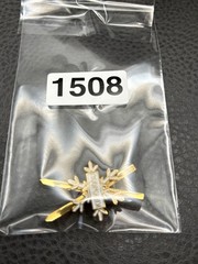 Kirkwood Gold Tone White Enamel Snowflake Ski Crossed Ski Snow Brooch Pin