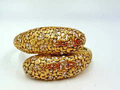 Vintage Bracelet Bypass Chunky Goldtone Hinged Chunky 6.5 in 90s Glamour Look