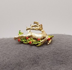 Flying Rudolph Reindeer Brooch, Gerrys brand, Gold tone enameled holly branches