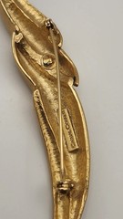 Vintage Casual Corner Gold Tone Modernist Brooch Pin Abstract Sculptural Signed